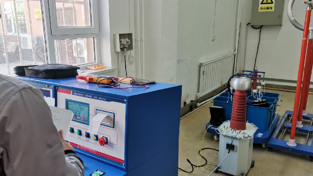 绝缘靴手套耐压试验装置